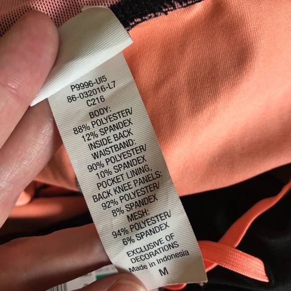 Champion duo dry capri leggings NWT reflective geometric zip pocket sz M - Picture 10 of 10